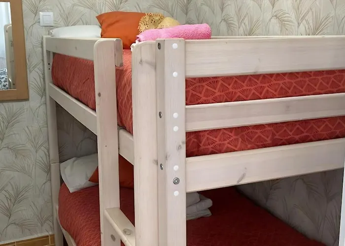 3 Minutes From The With Swimming Pools, Slides, And A Bar * デニア