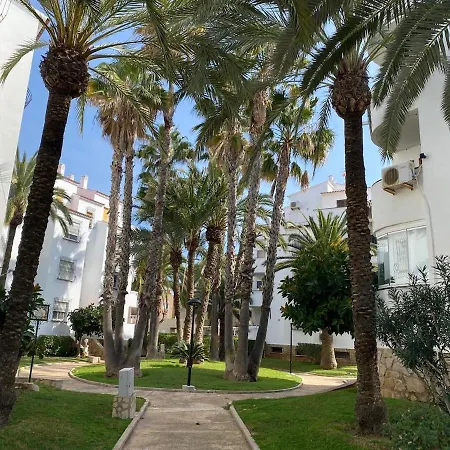 Apartment 3 Minutes From The With Swimming Pools, Slides, And A Bar *