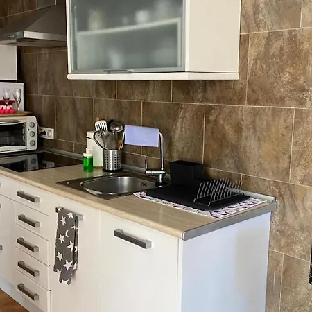 3 Minutes From The With Swimming Pools, Slides, And A Bar *